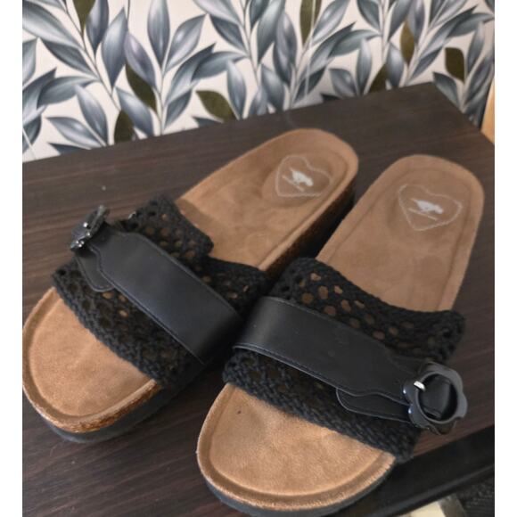 Rocket Dog black corded buckle slip ons - Picture 1 of 4